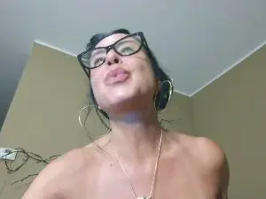 Cam4 Nude Webcam of Madama669
