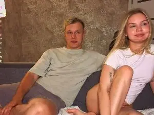 Cam4 Live Porn of Rebecca_David