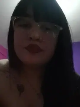 Cam4 Live Sex of yamila36