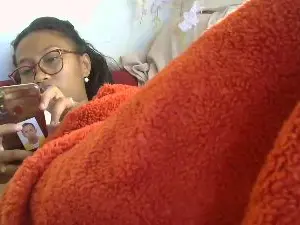 Cam4 Watch Live Sex Cams of ElenaVibe2