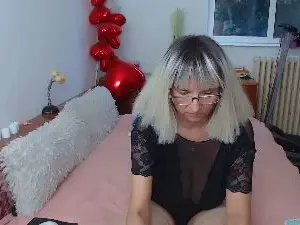 Cam4 Free Live Porn of MilfDolores