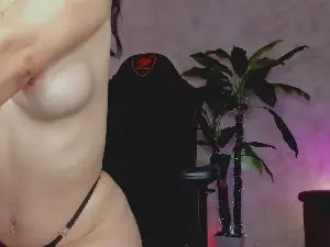 Cam4 Sex Chat of EMMA77777