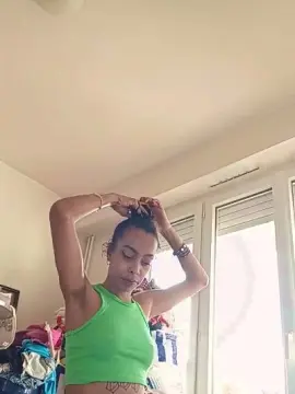Cam4 Live Sex of elleblue_sexy