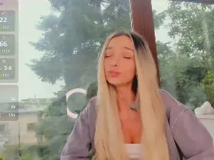 Cam4 Adult Webcams of SassyTeenX