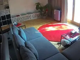 Camsoda Adult Webcams of voyeurcam-julmodels-living-4