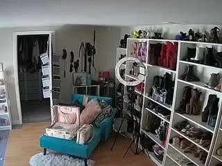 Camsoda Watch Live Sex Cams of voyeurcam-missoliviablack-03