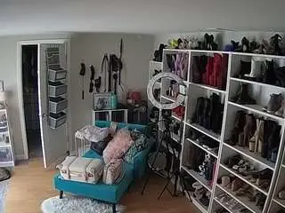 Camsoda Free Porn Cam of voyeurcam-missoliviablack-03