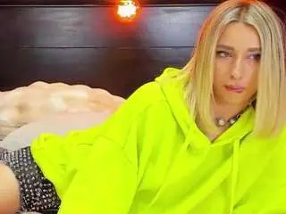Camsoda Free Porn Cam of christynaross