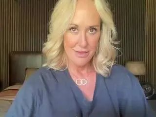 Camsoda Sex Cam of brandi-love