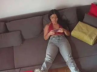 Camsoda Nude Webcam of voyeurcam-julmodels-living-7