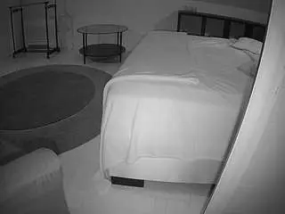 Camsoda Private Sex Chat of voyeurcam-julmodels-whitebed-6