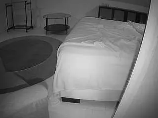 Camsoda Adult Webcams of voyeurcam-julmodels-whitebed-6