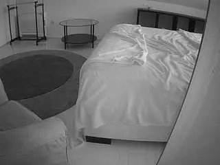 Camsoda Best Webcam of voyeurcam-julmodels-whitebed-6