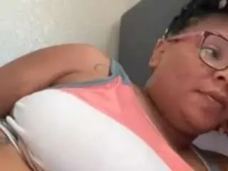 Camsoda Nude Webcam of peachesstarr20