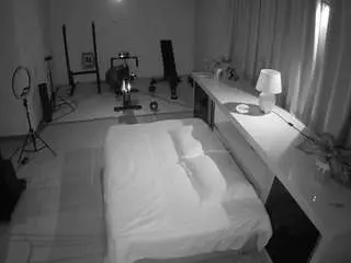 Camsoda Nude Webcam of voyeurcam-jb-office-1