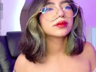 Camsoda Free Porn Cam of aleja-storm