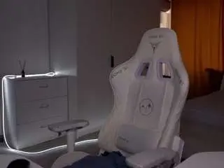 Camsoda Free Porn Cam of evelina-fox