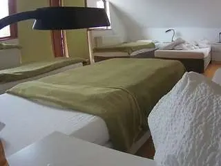 Camsoda Live Porn of voyeurcam-julmodels-bed-2