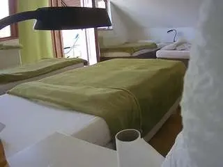 Camsoda Adult Webcam of voyeurcam-julmodels-bed-2