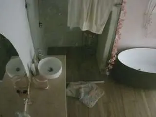 Camsoda Free Porn Cam of voyeurcam-casa-salsa-bathroom-6