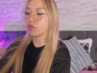 Camsoda Sex Cam of rachel-quenby