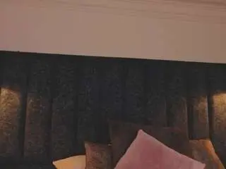 Camsoda Watch Live Sex Cams of arianna-suarezz