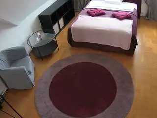 Camsoda Free Live Porn of voyeurcam-julmodels-whitebed-1