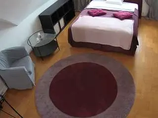 Camsoda Free Live Porn of voyeurcam-julmodels-whitebed-1