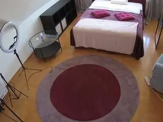 Camsoda Sex Chat of voyeurcam-julmodels-whitebed-1