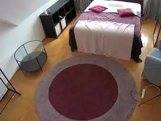 Camsoda Adult Webcams of voyeurcam-julmodels-whitebed-1