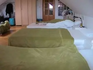 Camsoda Best Webcam of voyeurcam-julmodels-bed-3