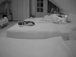 Camsoda Free Live Porn of voyeurcam-julmodels-bed-3