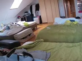 Camsoda Free Porn Cam of voyeurcam-julmodels-bed-3