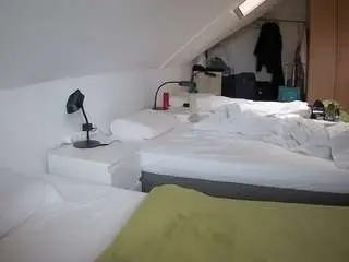 Camsoda Best Webcam of voyeurcam-julmodels-bed-4