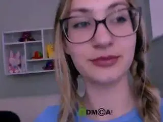 Camsoda Sex Cam of so-hot-rosalie