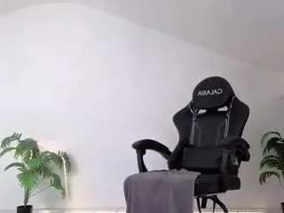 Camsoda Adult Video Chat of megan-ros
