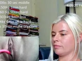 Camsoda Sex Cam of queenofthenighttt