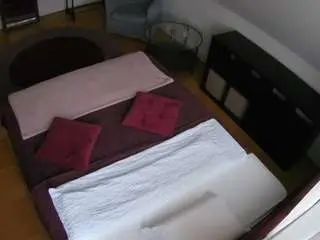 Camsoda Private Sex Chat of voyeurcam-julmodels-whitebed-2