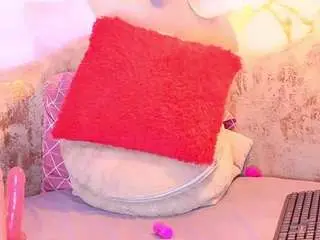 Camsoda Free Porn Cam of nylaroyale-cr