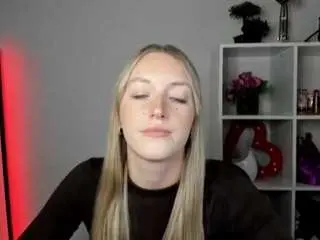 Camsoda Live Sex Cam of evelynblond