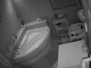 Camsoda Best live sex cam show of voyeurcam-julmodels-bath-1st-2
