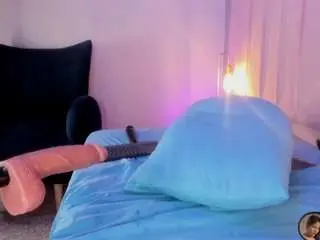 Camsoda Adult Webcam of hillary-collins