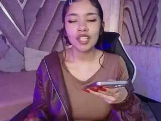 Camsoda Sex Cam of red-pandaa