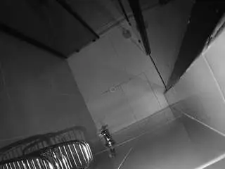 Camsoda Private Sex Chat of voyeurcam-jb-shower-2