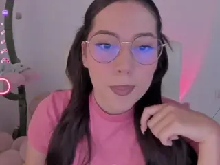 Camsoda Nude Webcam of bubble-gum