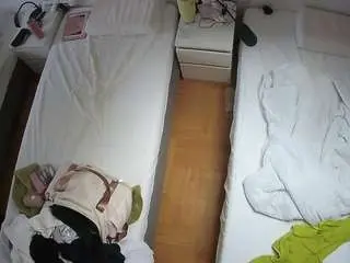 Camsoda Nude Webcam of voyeurcam-julmodels-bed-5