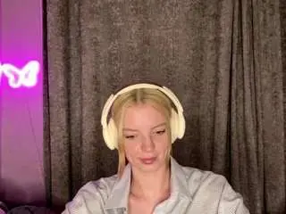 Camsoda Nude Webcam of marcenemorici