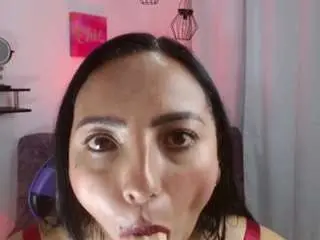 Camsoda Adult Webcam of emmi-cam