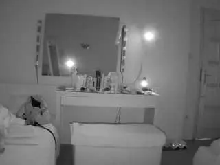 Camsoda Adult Video Chat of voyeurcam-julmodels-living-6