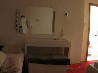 Camsoda Adult Video Chat of voyeurcam-julmodels-living-6